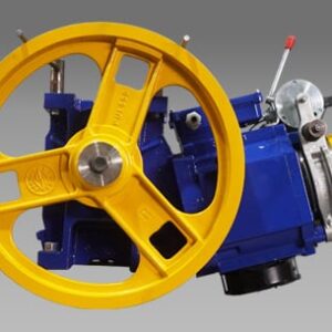 مكينات مصاعد